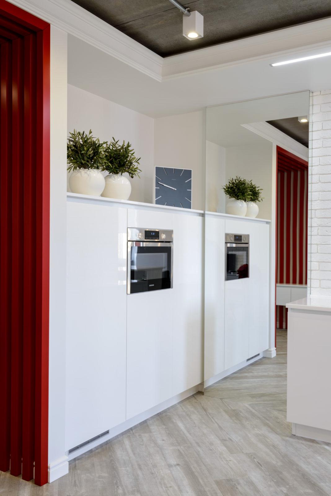 Дизайн интерьера кухни в квартире ( Академгородок )